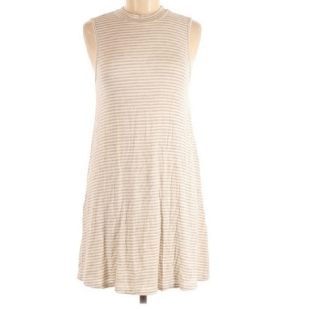 3/$20🎉 Alya striped sleeveless dress